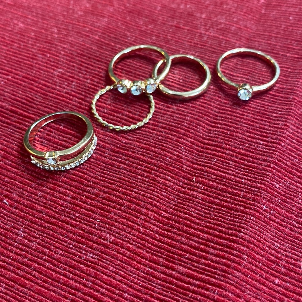 5 piece gold ring set